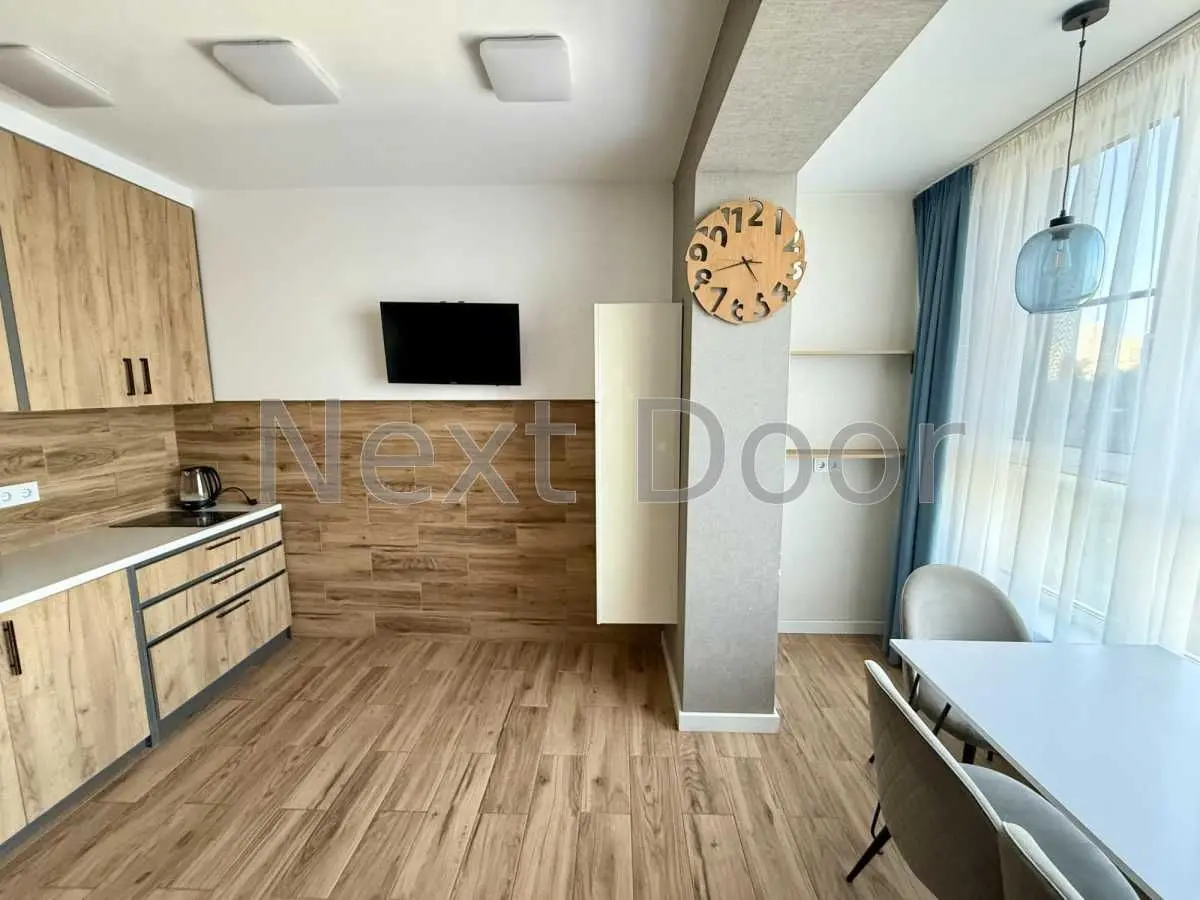 Фото Selling a 1-room apartment, 51 sq.m., Beresteiska Avenue (Peremohy Avenue) 5В Kyiv, price: 125000 USD, code 9548