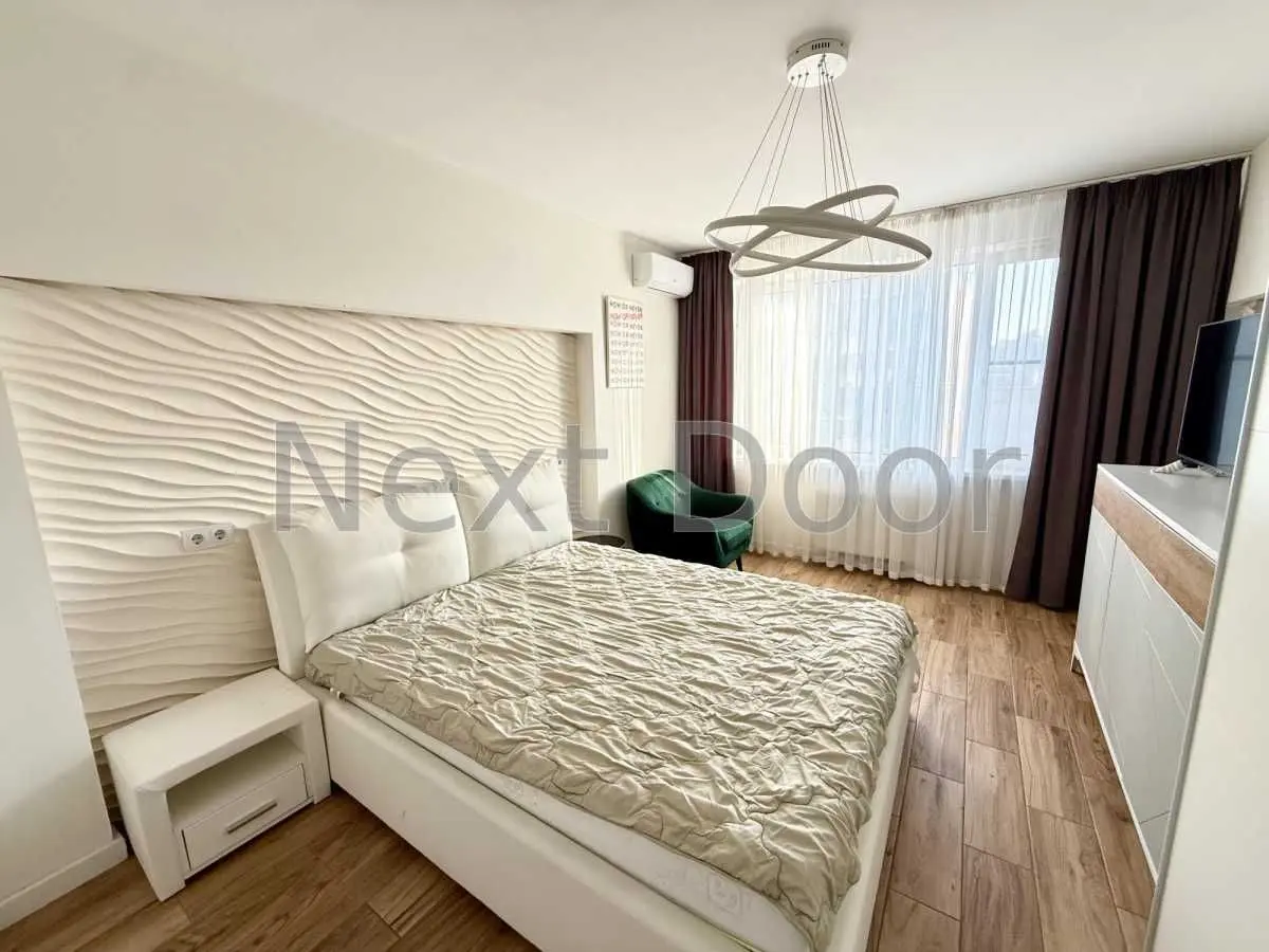 Фото Selling a 1-room apartment, 51 sq.m., Beresteiska Avenue (Peremohy Avenue) 5В Kyiv, price: 125000 USD, code 9548