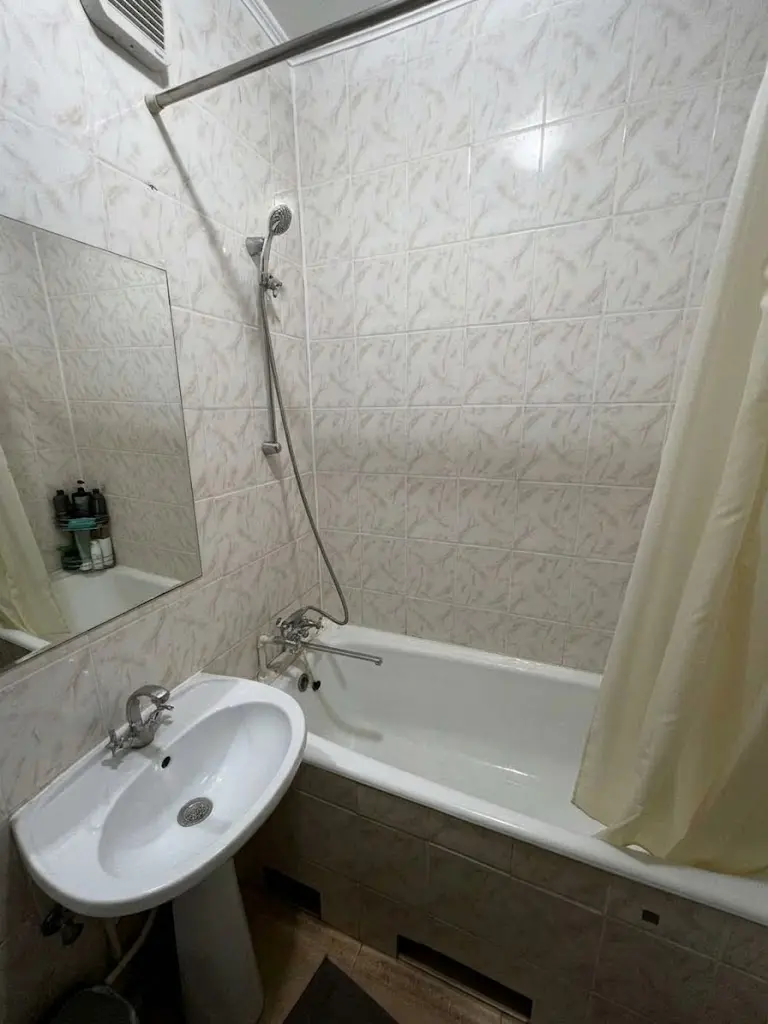 Фото Продаю 1-комнатную квартиру, 31 кв. м, Любомира Гузара просп. (Космонавта Комарова) 30/28 Киев, цена: 42900 $, код 9552