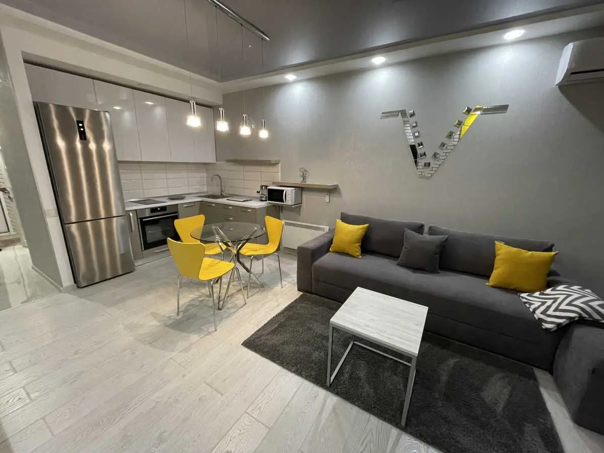 Фото Rent a 1-room apartment, Beresteiska Avenue (Peremohy Avenue) 5в Kyiv for long-term rent, price: 20000 UAH, code 9556