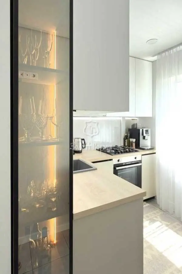 Фото Продаю 2-комнатную квартиру, 53 кв. м, Здолбуновская ул. 3 Киев, цена: 65000 USD, код 9563