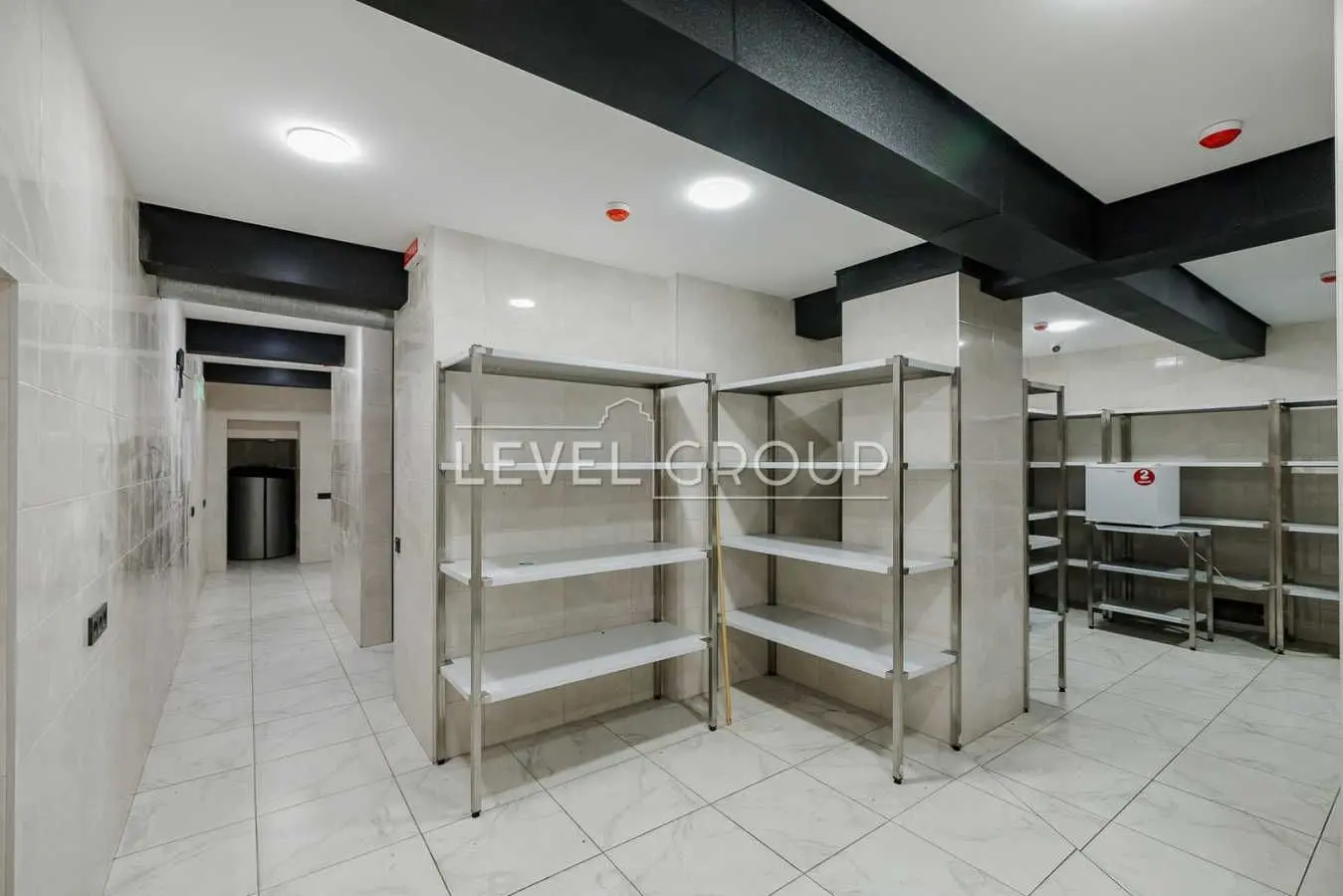 Фото Selling commercial property, 571 sq.m., Naberezhno-Khreschatytska Street 17/18 Kyiv, price: 1800000 USD, code 9568