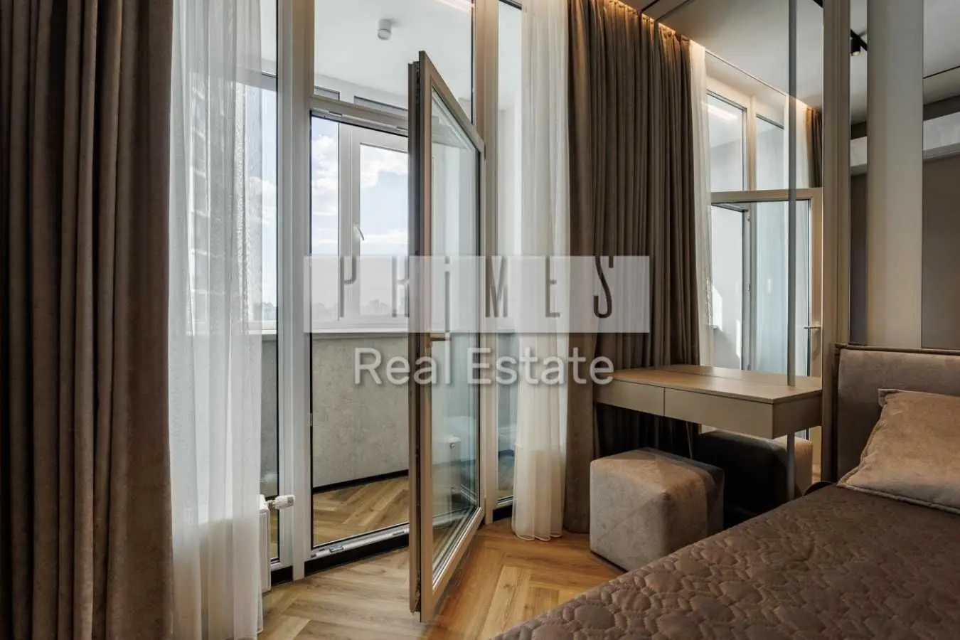 Фото Продаю 3 кімнатну квартиру, 82 кв. м, Берестейський просп. (Перемоги) 11 Київ, ціна: 250000 USD, код 9570