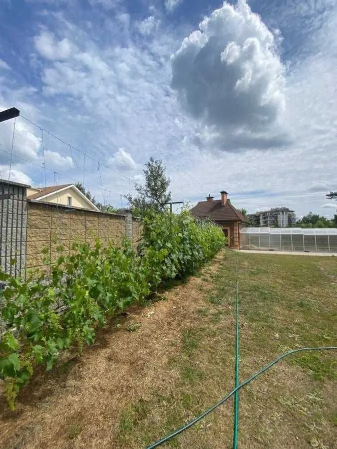 Фото Продаю будинок, 434 кв. м, Набережна вул.  Козин, ціна: 1150000 USD, код 9571
