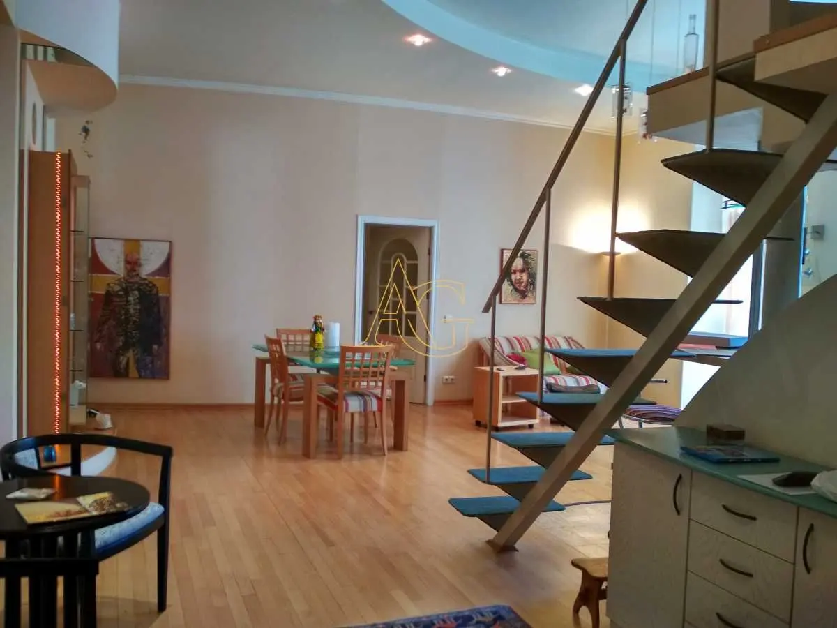 Фото Rent a 3-room apartment, Reitarska Street 25 Kyiv for long-term rent, price: 1000 USD, code 9573
