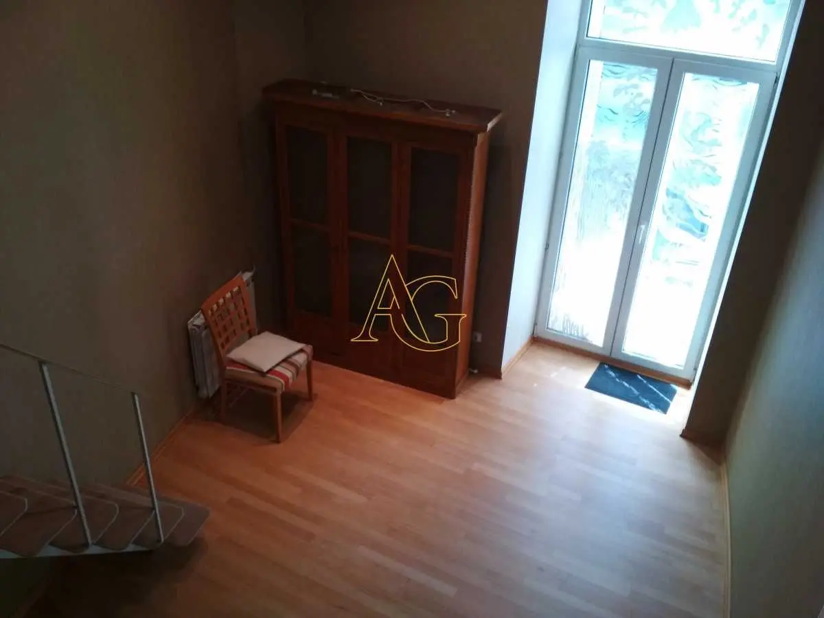 Фото Rent a 3-room apartment, Reitarska Street 25 Kyiv for long-term rent, price: 1000 USD, code 9573