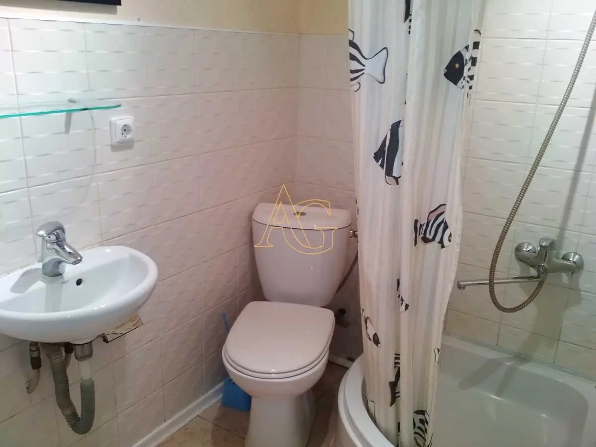 Фото Rent a 3-room apartment, Reitarska Street 25 Kyiv for long-term rent, price: 1000 USD, code 9573