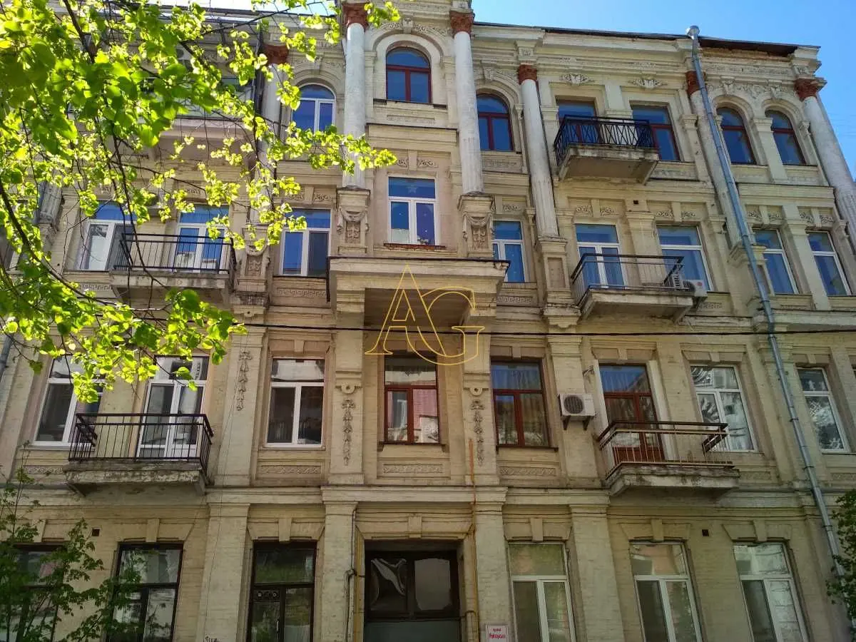 Фото Rent a 3-room apartment, Reitarska Street 25 Kyiv for long-term rent, price: 1000 USD, code 9573
