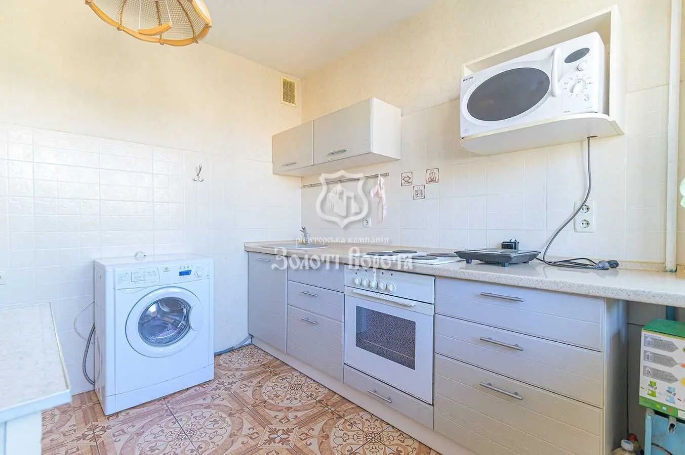 Фото Продаю 3 кімнатну квартиру, 68 кв. м, Маршала Рокосовського просп. 5 Київ, ціна: 87000 USD, код 9574
