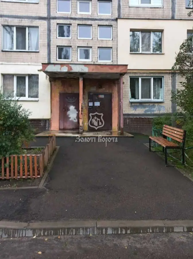 Фото Продаю 3 кімнатну квартиру, 70.6 кв. м, Кастуся Калиновського вул. (Астраханська)  Київ, ціна: 89000 USD, код 9582