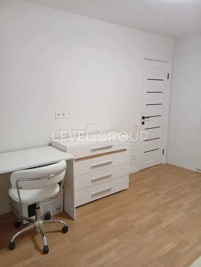 Фото Selling a 2-room apartment, 48 sq.m., Darnytskyi Boulevard 11 Kyiv, price: 75000 USD, code 9584