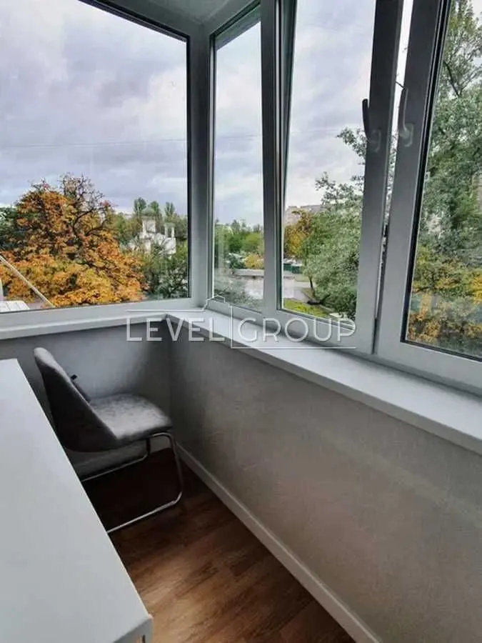 Фото Selling a 2-room apartment, 48 sq.m., Darnytskyi Boulevard 11 Kyiv, price: 75000 USD, code 9584