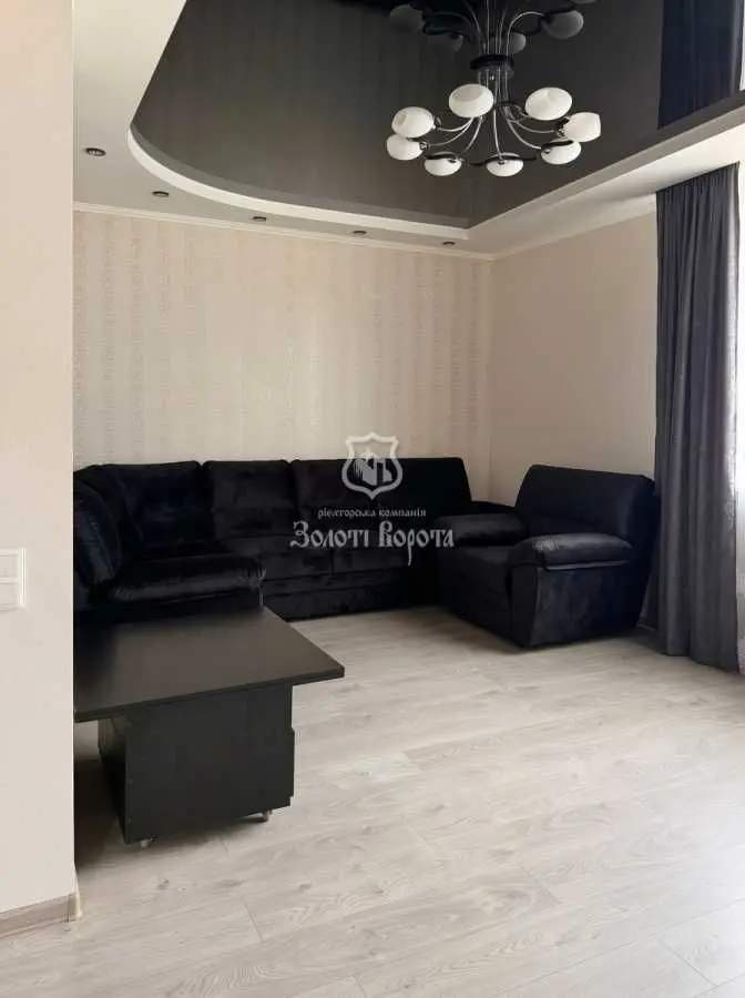 Фото Продаю 3 кімнатну квартиру, 83.7 кв. м, Сім’ї Кульженків вул. (Петра Дегтяренка) 35 Київ, ціна: 148000 USD, код 9585