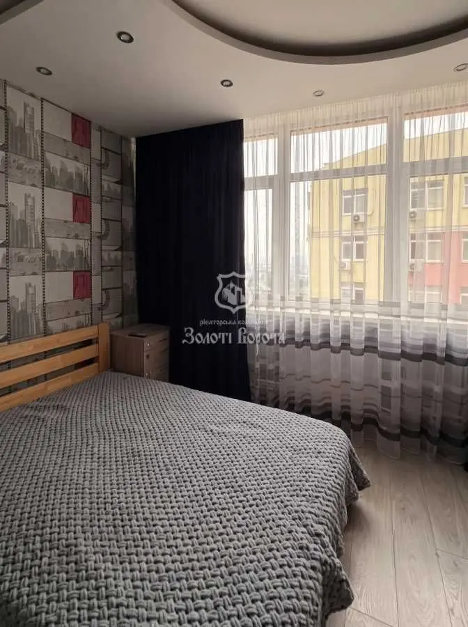 Фото Продаю 3 кімнатну квартиру, 83.7 кв. м, Сім’ї Кульженків вул. (Петра Дегтяренка) 35 Київ, ціна: 148000 USD, код 9585