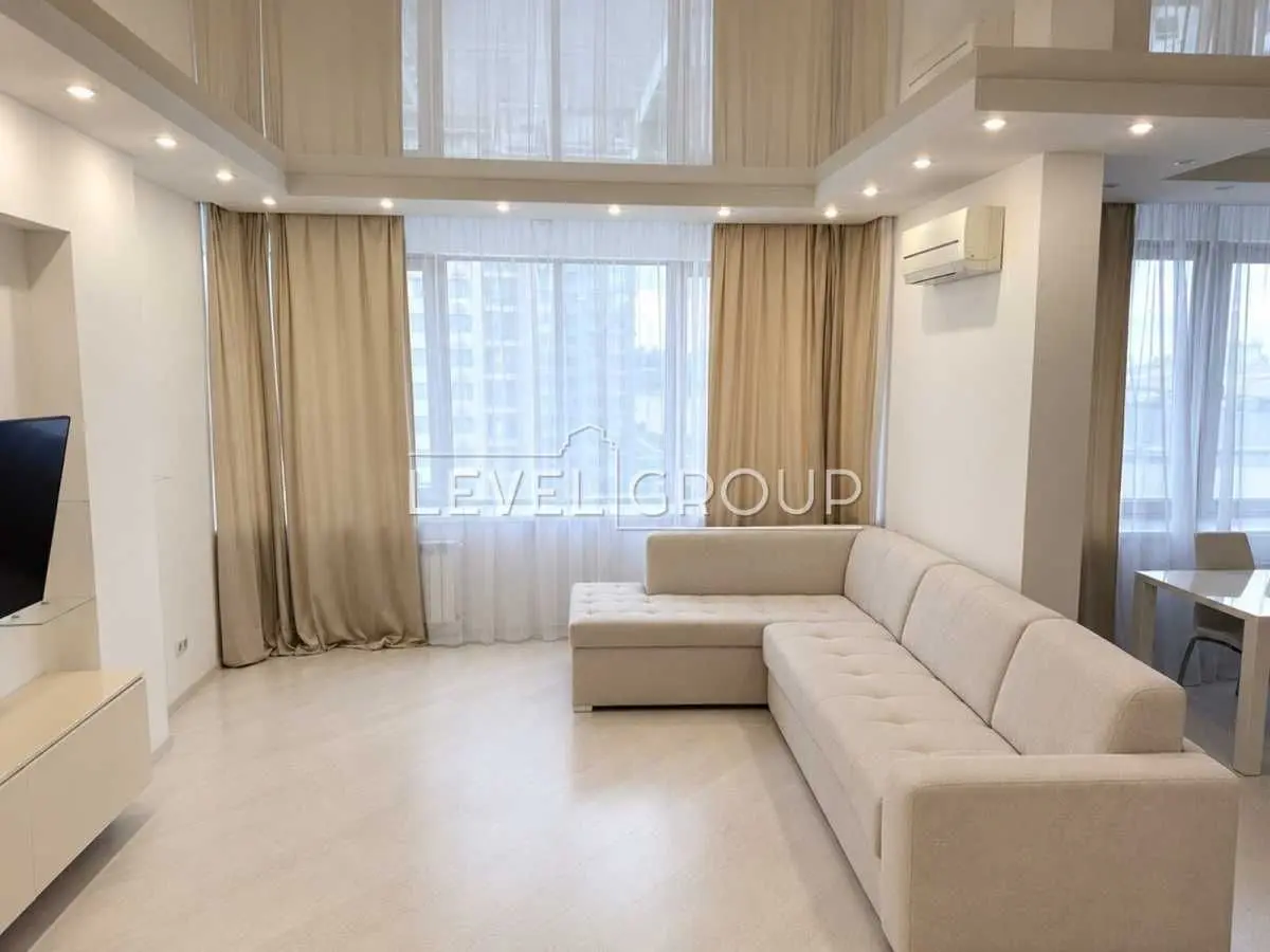 Фото Selling a 2-room apartment, 85 sq.m., Dniprovska Embarkment 14 Kyiv, price: 175000 USD, code 9588