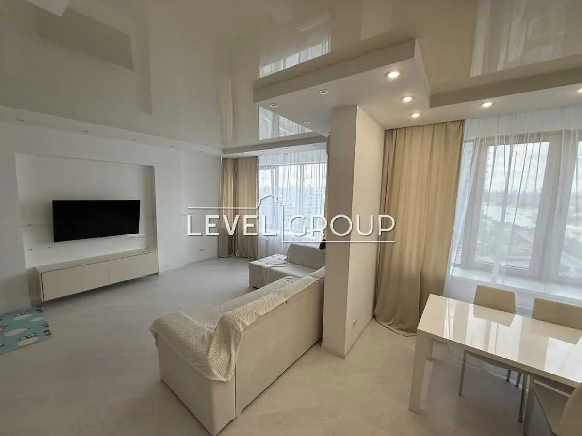 Фото Selling a 2-room apartment, 85 sq.m., Dniprovska Embarkment 14 Kyiv, price: 175000 USD, code 9588