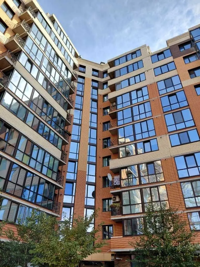 Фото Selling a 1-room apartment, 42 sq.m., Yarovytsia Street 17 Lutsk, price: 60000 USD, code 9589