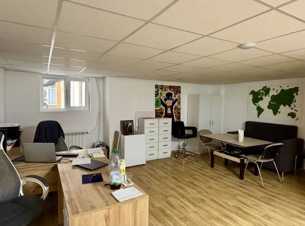 Фото Продаю офис, 345.9 кв. м, Глубочицкая ул. 40 Киев, цена: 800 USD, код 9605