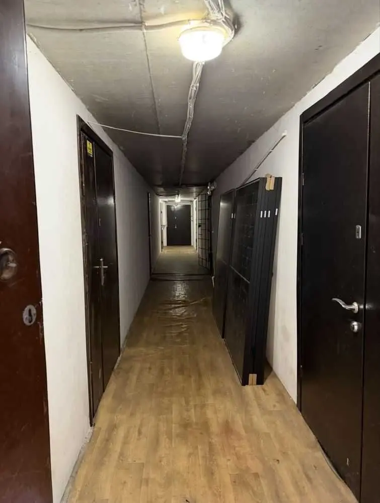 Фото Продаю офис, 345.9 кв. м, Глубочицкая ул. 40 Киев, цена: 800 USD, код 9605