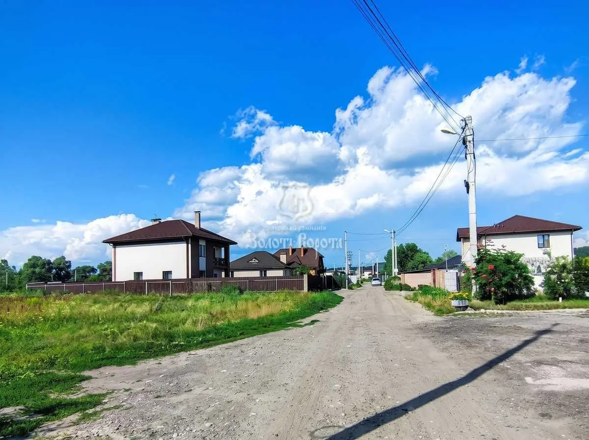 Фото Продаю земельну ділянку, Центральна вул.  Вишеньки, ціна: 26000 USD, код 9607