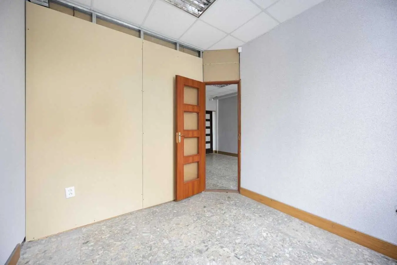 Фото Продаю офіс, 1396 кв. м, Городоцька вул.  Львів, ціна: 1300000 USD, код 9611