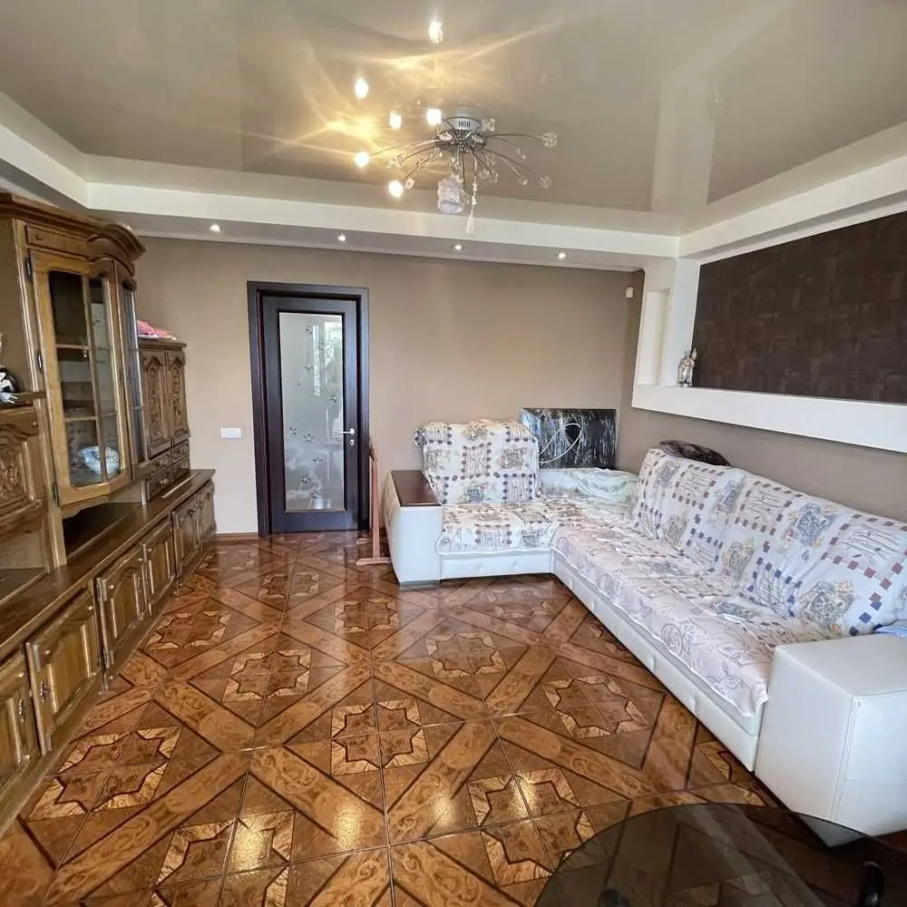 Фото Rent a 3-room apartment, 8-ho Bereznia Street  Slobozhanske for long-term rent, price: 25000 UAH, code 9612