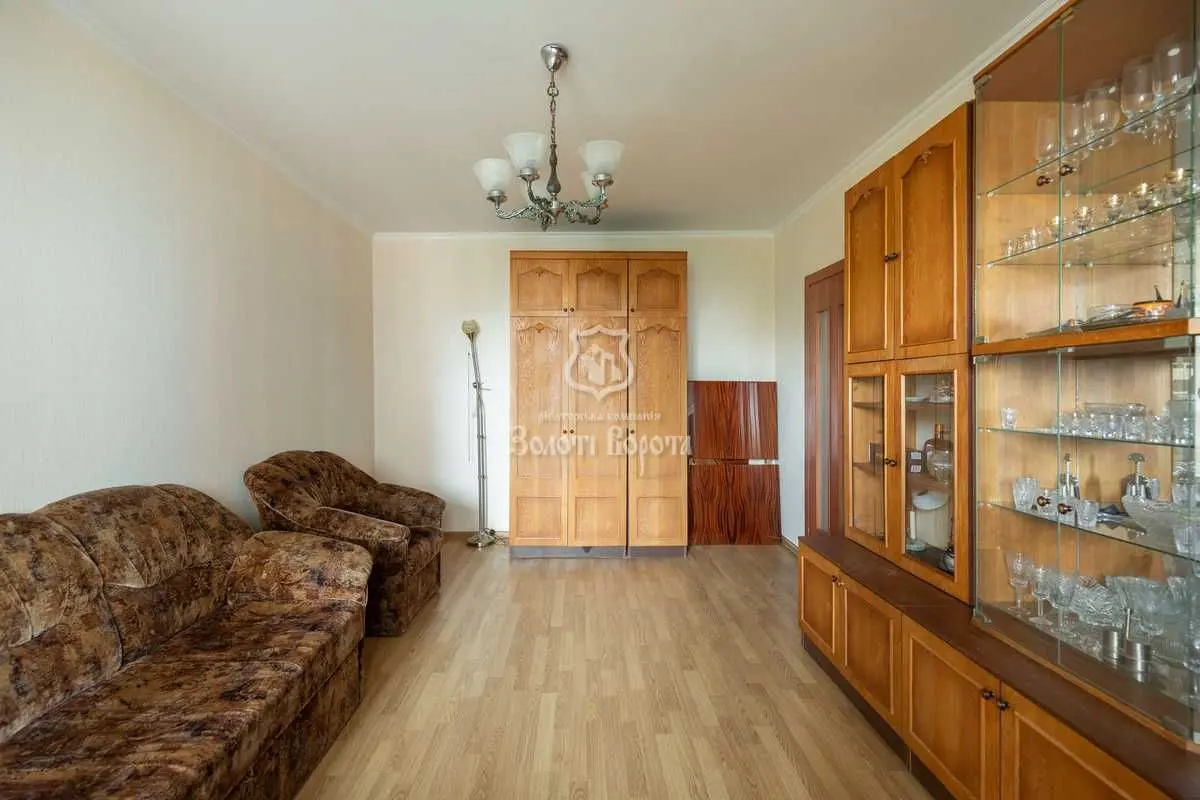 Фото Продаю 2-комнатную квартиру, 66.7 кв. м, Урловская ул. 38 Киев, цена: 79000 USD, код 9615