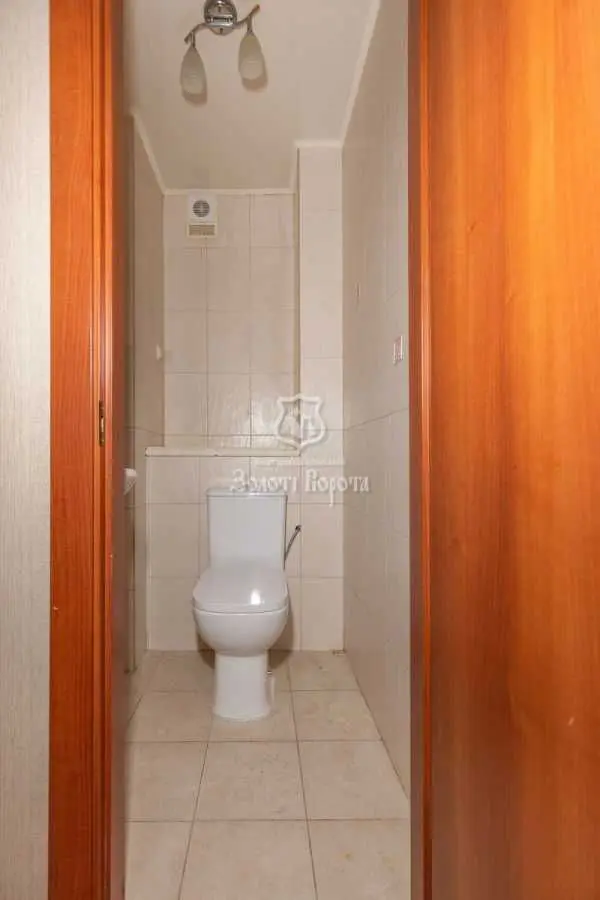 Фото Продаю 2-комнатную квартиру, 66.7 кв. м, Урловская ул. 38 Киев, цена: 79000 USD, код 9615