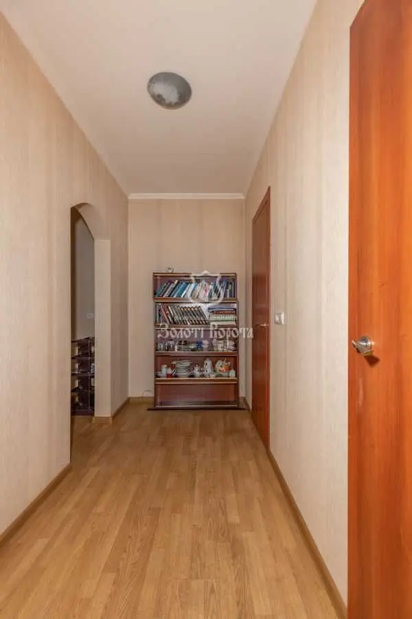 Фото Продаю 2-комнатную квартиру, 66.7 кв. м, Урловская ул. 38 Киев, цена: 79000 USD, код 9615