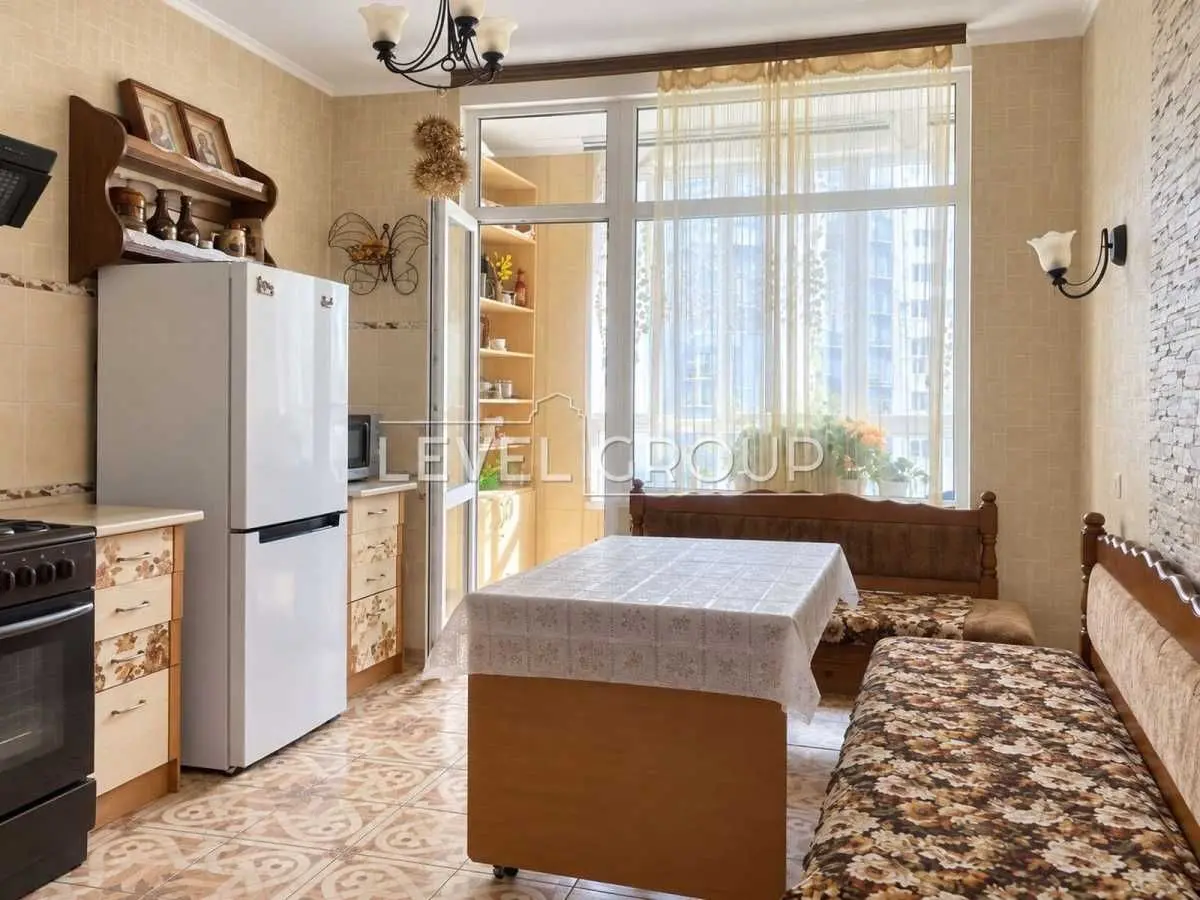 Фото Selling a 2-room apartment, 49 sq.m., Akademika Hlushkova Avenue  Kyiv, price: 80000 USD, code 9619