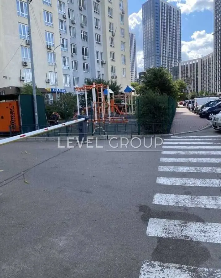 Фото Selling a 2-room apartment, 49 sq.m., Akademika Hlushkova Avenue  Kyiv, price: 80000 USD, code 9619