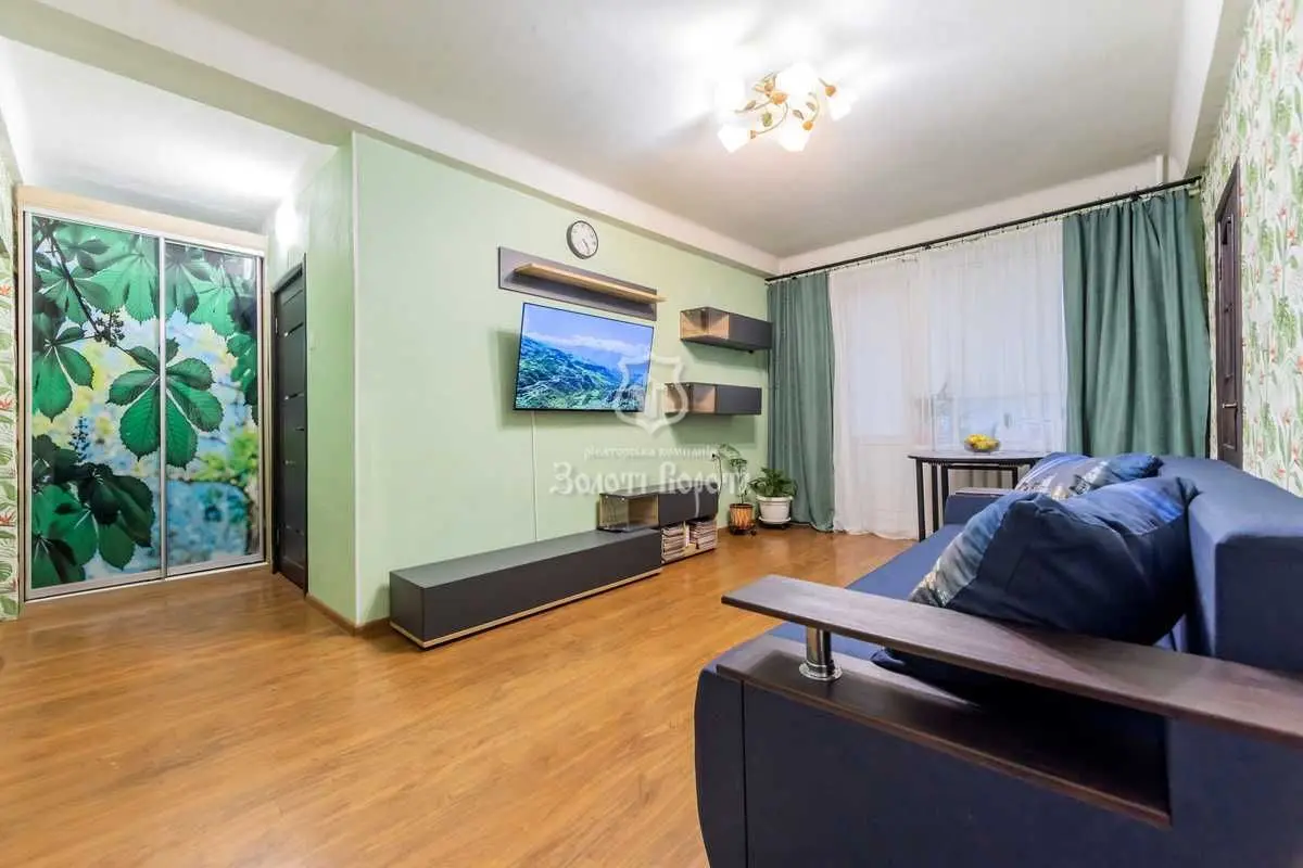 Фото Selling a 3-room apartment, 54 sq.m., Marii Pryimachenko Boulevard 6а Kyiv, price: 145000 USD, code 9621