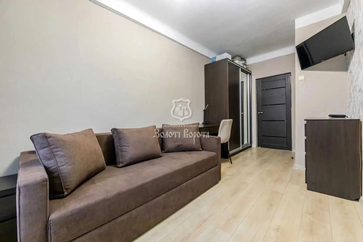 Фото Selling a 3-room apartment, 54 sq.m., Marii Pryimachenko Boulevard 6а Kyiv, price: 145000 USD, code 9621