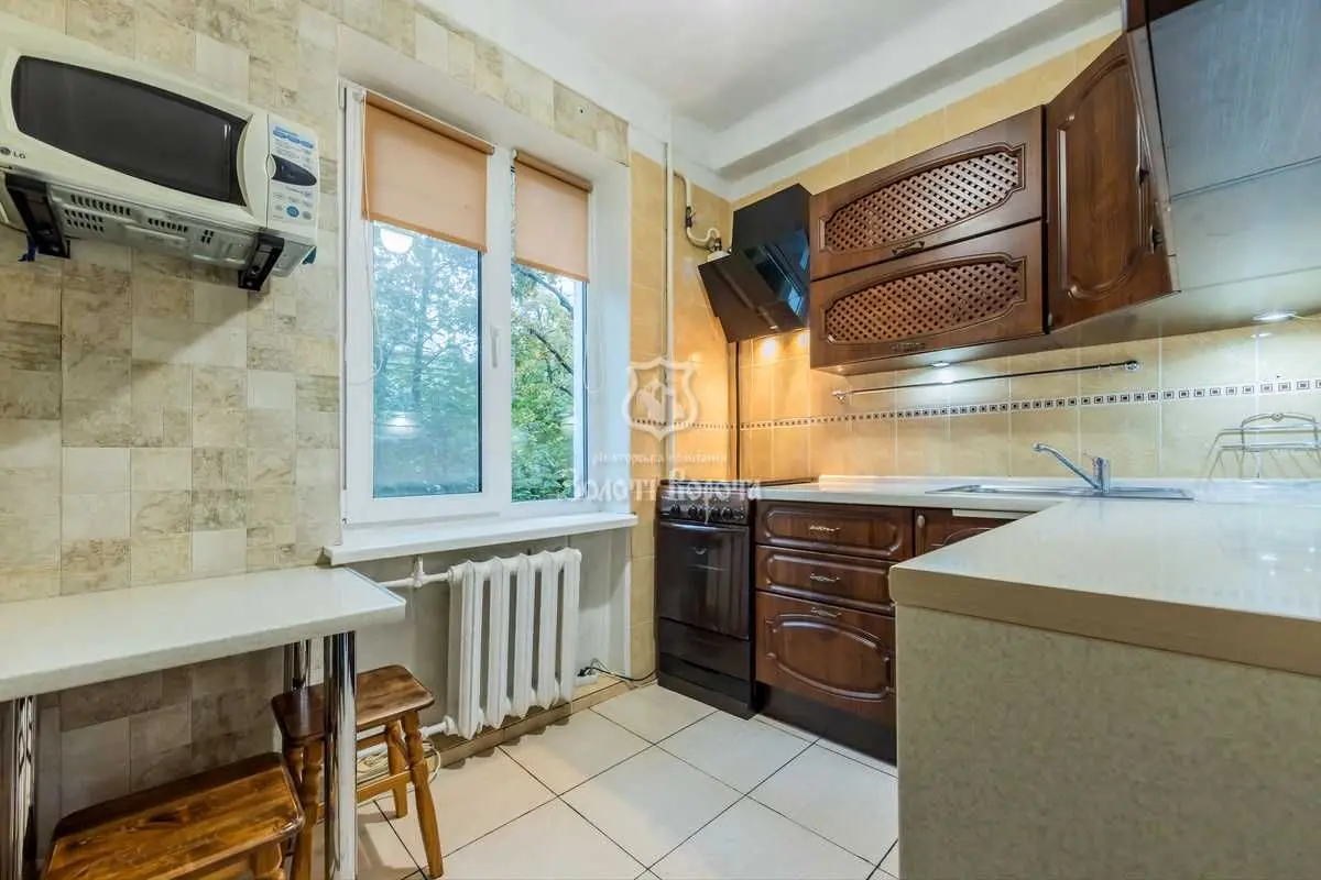 Фото Selling a 3-room apartment, 54 sq.m., Marii Pryimachenko Boulevard 6а Kyiv, price: 145000 USD, code 9621