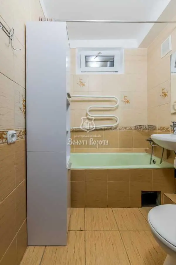 Фото Selling a 3-room apartment, 54 sq.m., Marii Pryimachenko Boulevard 6а Kyiv, price: 145000 USD, code 9621