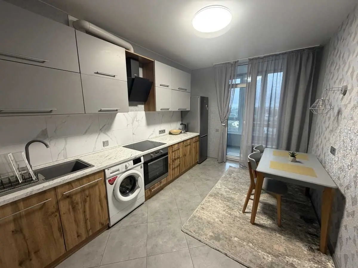 Фото Зняти 1 кімнатну квартиру, Каховська вул. 58 Київ в довгострокову оренду, ціна: 17000 UAH, код 9622