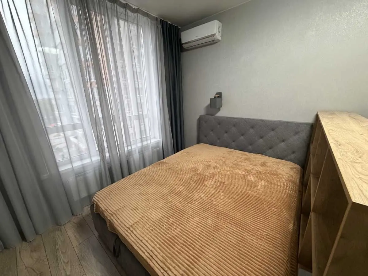 Фото Зняти 1 кімнатну квартиру, Каховська вул. 58 Київ в довгострокову оренду, ціна: 17000 UAH, код 9622