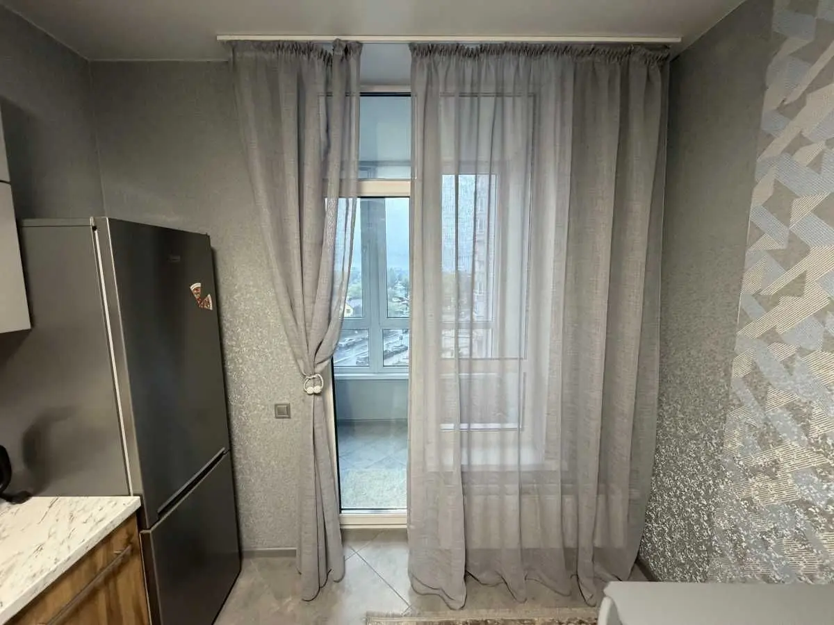 Фото Зняти 1 кімнатну квартиру, Каховська вул. 58 Київ в довгострокову оренду, ціна: 17000 UAH, код 9622