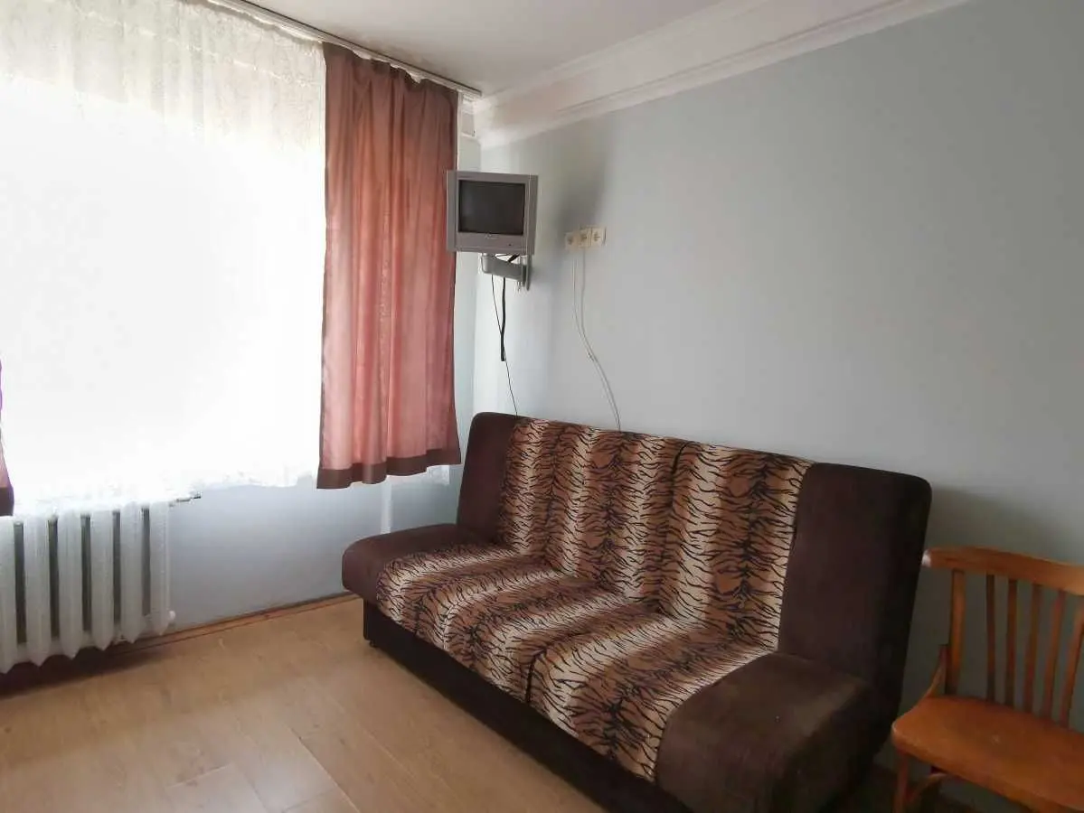 Фото Зняти 3 кімнатну квартиру, Академіка Доброхотова вул. 8 Київ в довгострокову оренду, ціна: 4000 UAH, код 9623