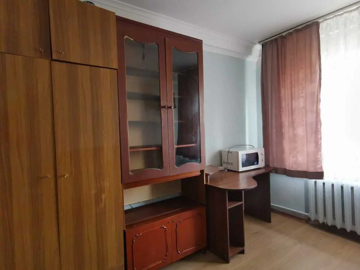 Фото Зняти 3 кімнатну квартиру, Академіка Доброхотова вул. 8 Київ в довгострокову оренду, ціна: 4000 UAH, код 9623