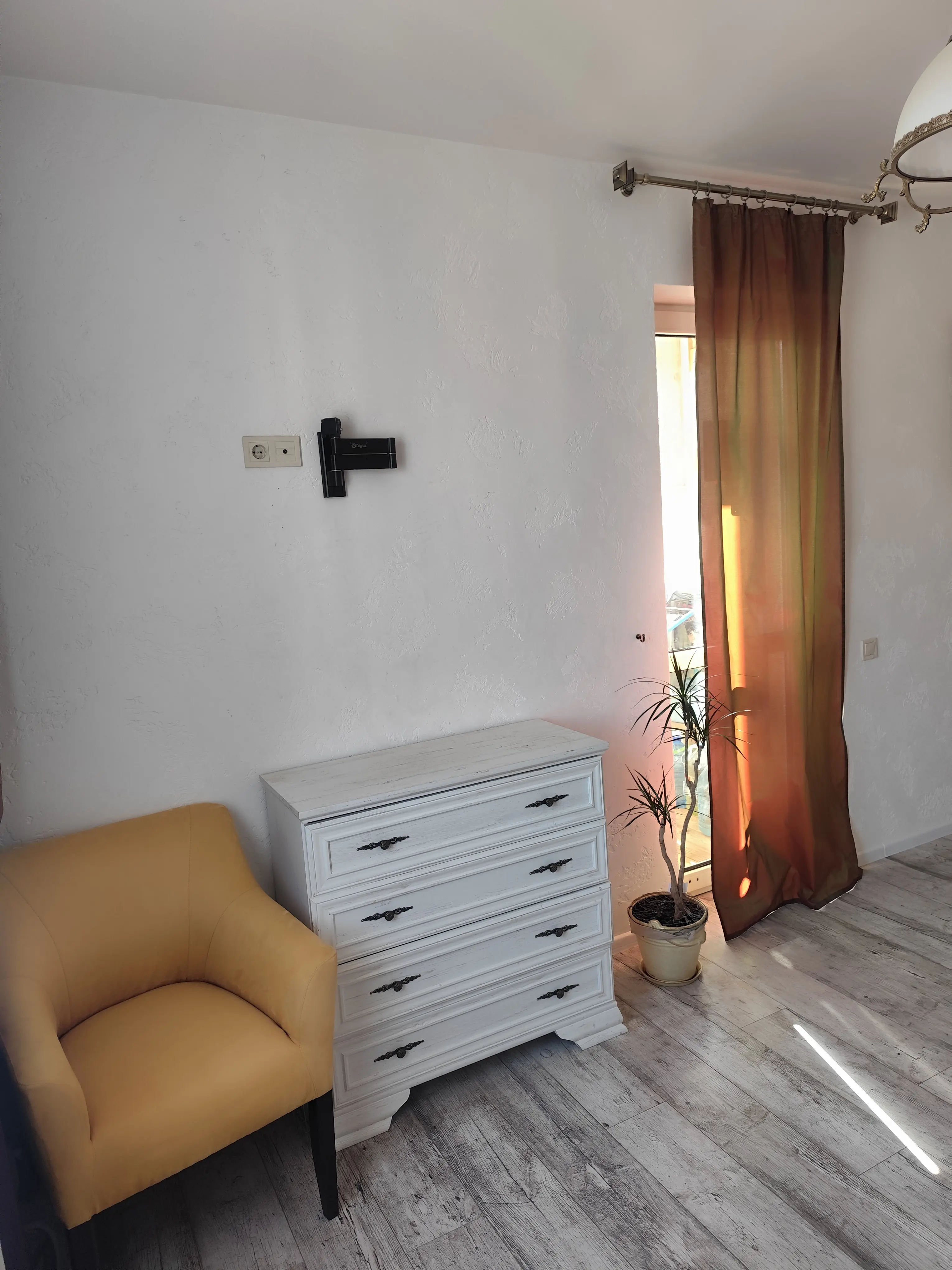 Фото Продаю 2 кімнатну квартиру, 75.8 кв. м, Метрологічна вул. 9д Київ, ціна: 135000 $, код 9627