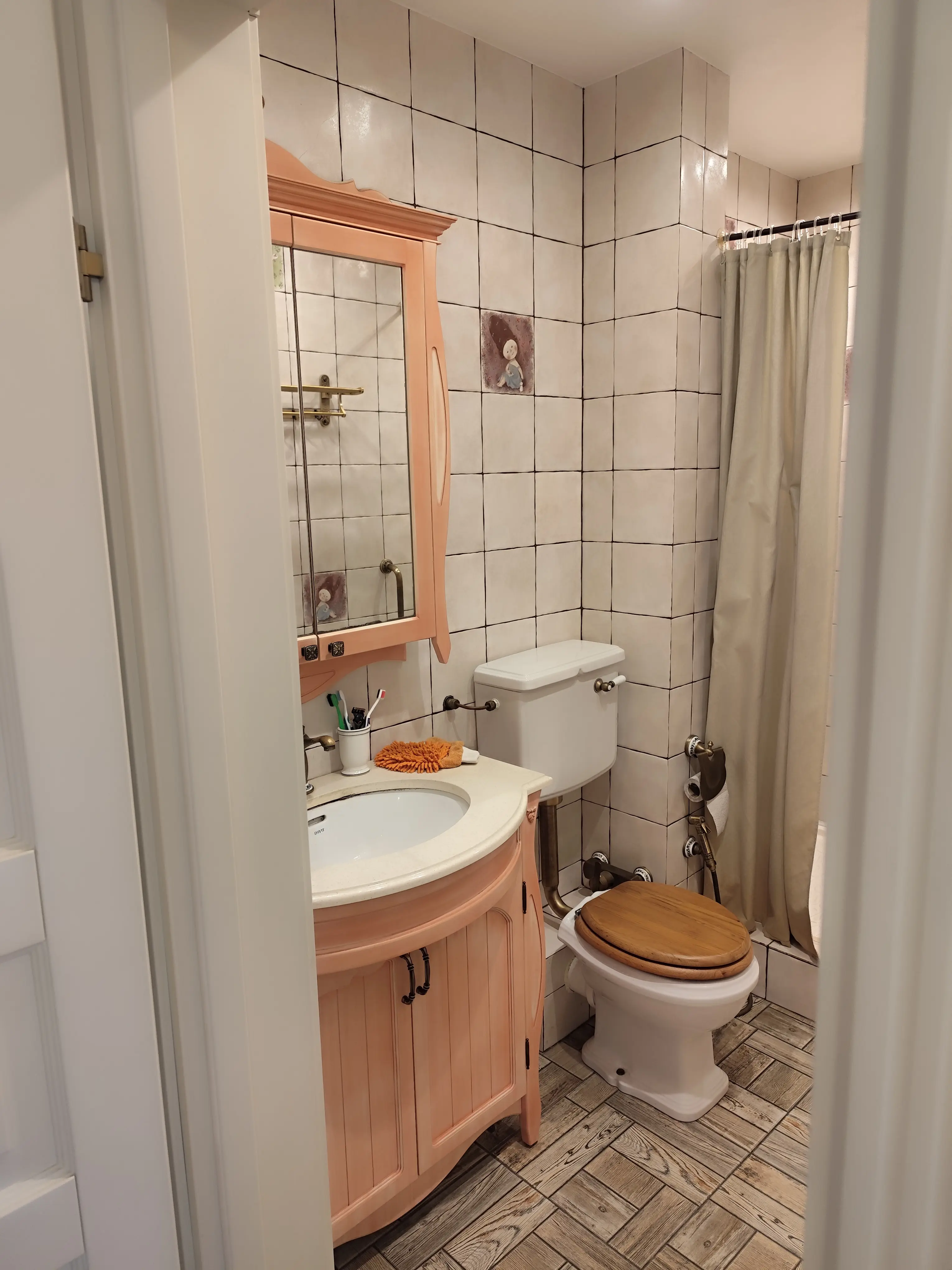 Фото Продаю 2 кімнатну квартиру, 75.8 кв. м, Метрологічна вул. 9д Київ, ціна: 135000 $, код 9627