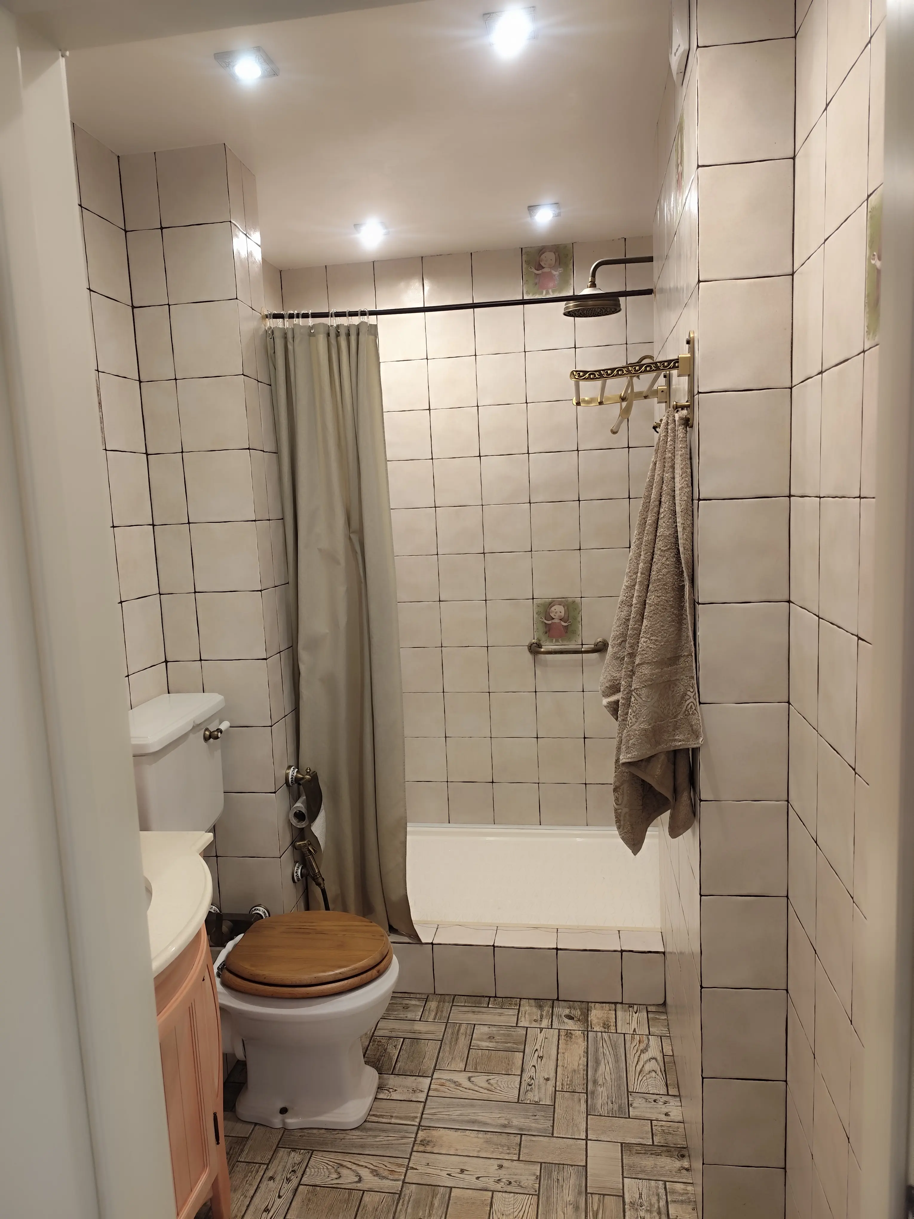 Фото Продаю 2 кімнатну квартиру, 75.8 кв. м, Метрологічна вул. 9д Київ, ціна: 135000 $, код 9627