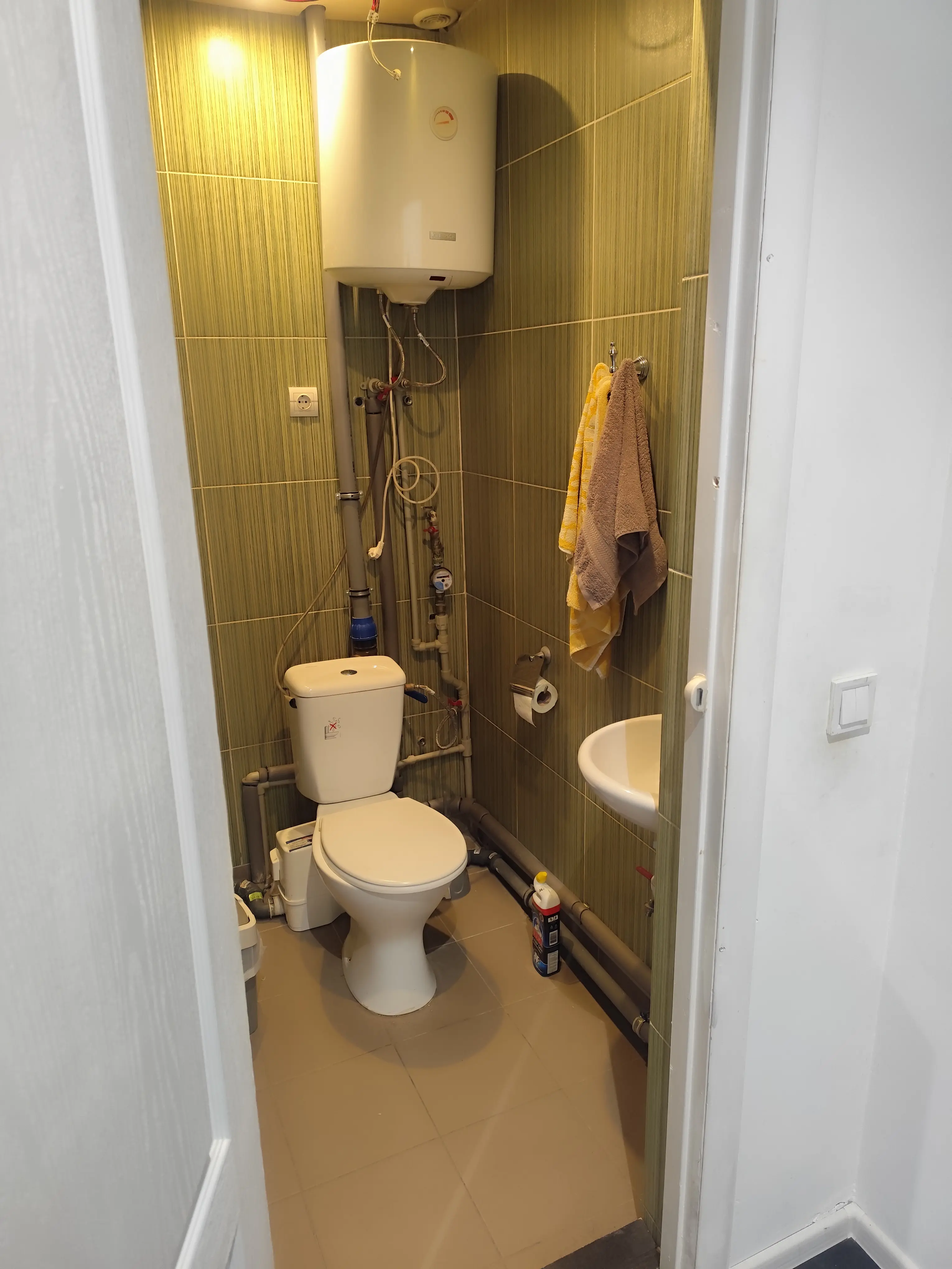 Фото Продаю офіс, 42.1 кв. м, Академіка Лебедєва вул. 1 к5 Київ, ціна: 65000 $, код 9633