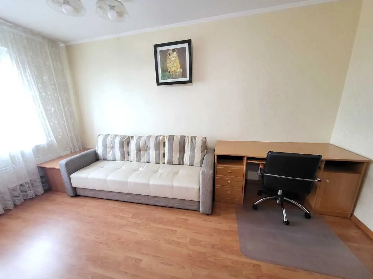 Фото Продаю 2 кімнатну квартиру, 55 кв. м, Василя Стуса вул. 23 Київ, ціна: 73500 USD, код 9635