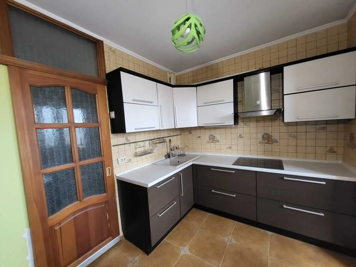 Фото Продаю 2 кімнатну квартиру, 55 кв. м, Василя Стуса вул. 23 Київ, ціна: 73500 USD, код 9635