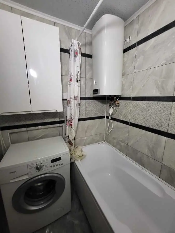 Фото Продаю 2 кімнатну квартиру, 55 кв. м, Василя Стуса вул. 23 Київ, ціна: 73500 USD, код 9635