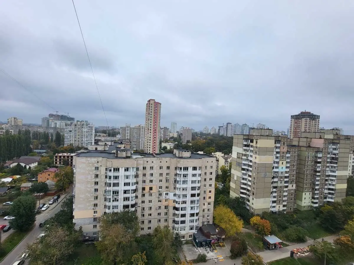 Фото Продаю 2 кімнатну квартиру, 55 кв. м, Василя Стуса вул. 23 Київ, ціна: 73500 USD, код 9635