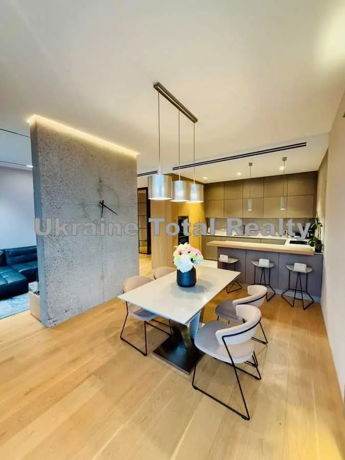 Фото Продаю 4 кімнатну квартиру, 145 кв. м, Бульварно-Кудрявська вул. (Воровського)  Київ, ціна: 729000 USD, код 9636