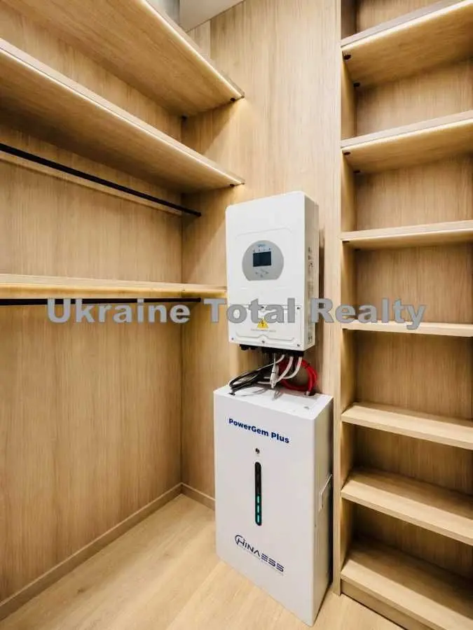 Фото Продаю 4 кімнатну квартиру, 145 кв. м, Бульварно-Кудрявська вул. (Воровського)  Київ, ціна: 729000 USD, код 9636